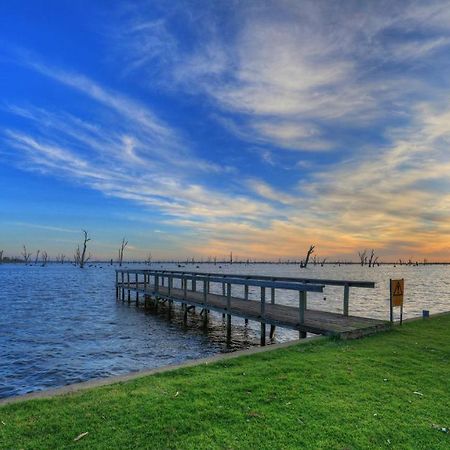 Tasman Holiday Parks - Lake มัลวาลา ภายนอก รูปภาพ